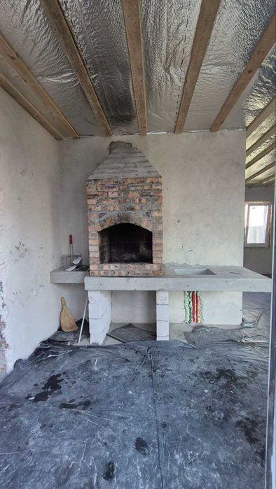 Продаж сучасного будинку в затишній локації.