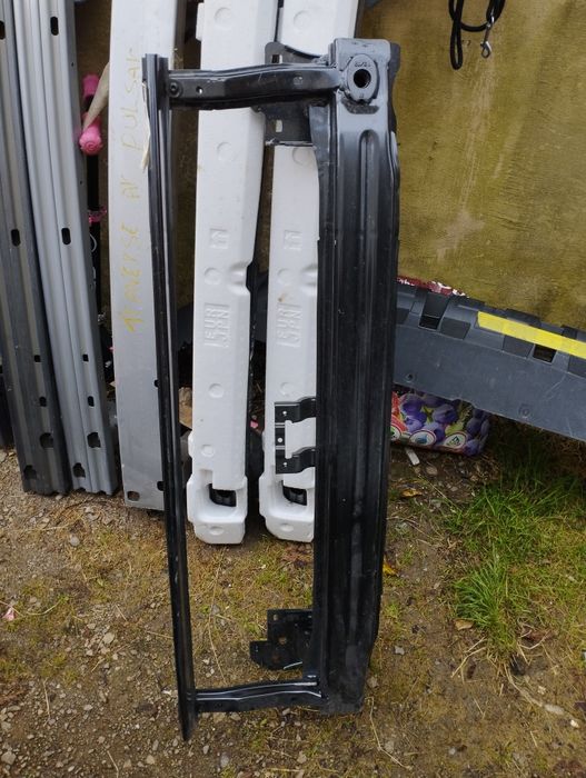 Seat Leon III belka wzmocnienie zderzaka przód nowe