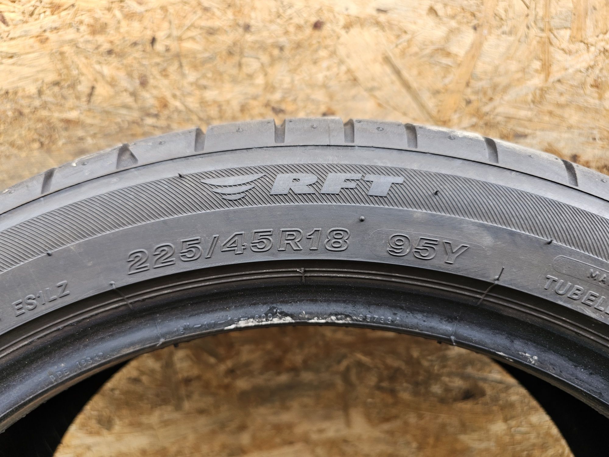 BDB Stan!!  7mm  225/45 r18 Bridgestone Potenza S001. RUN FLAT