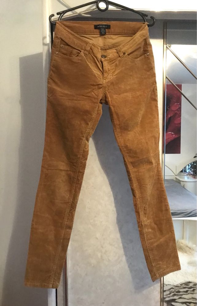 Spodnie damskie jeans rozmiar 38 firmy Amisu