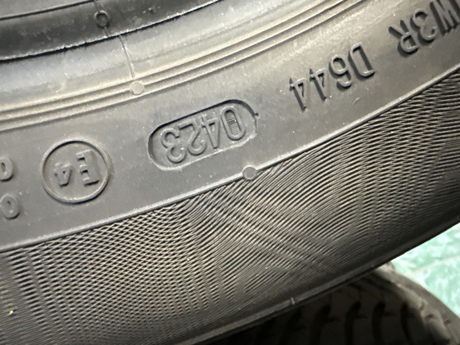 215/55 r17 Continental 2шт