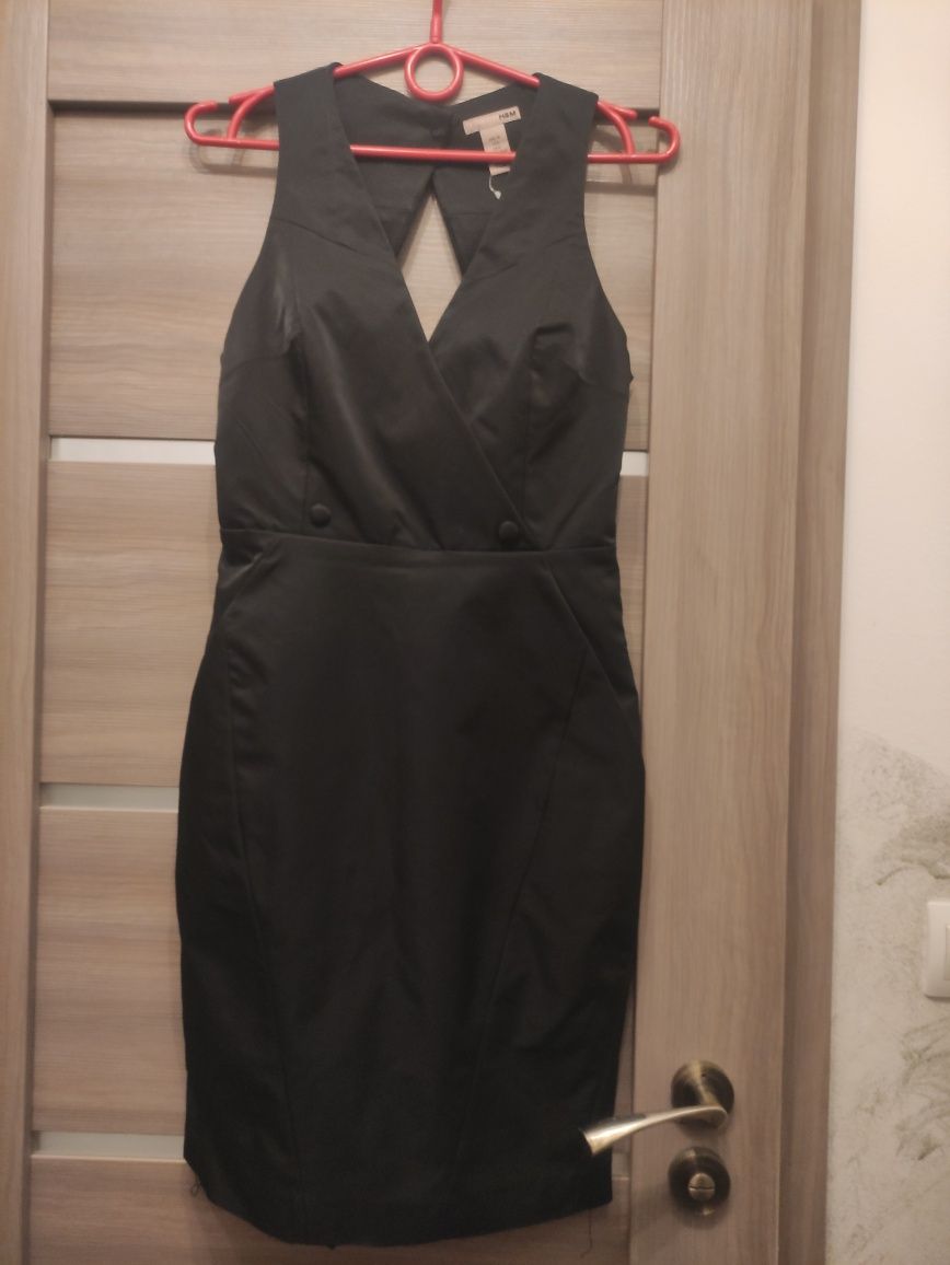 Sukienka mała czarna