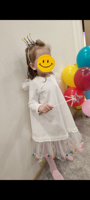Нарядне плаття для дівчинки