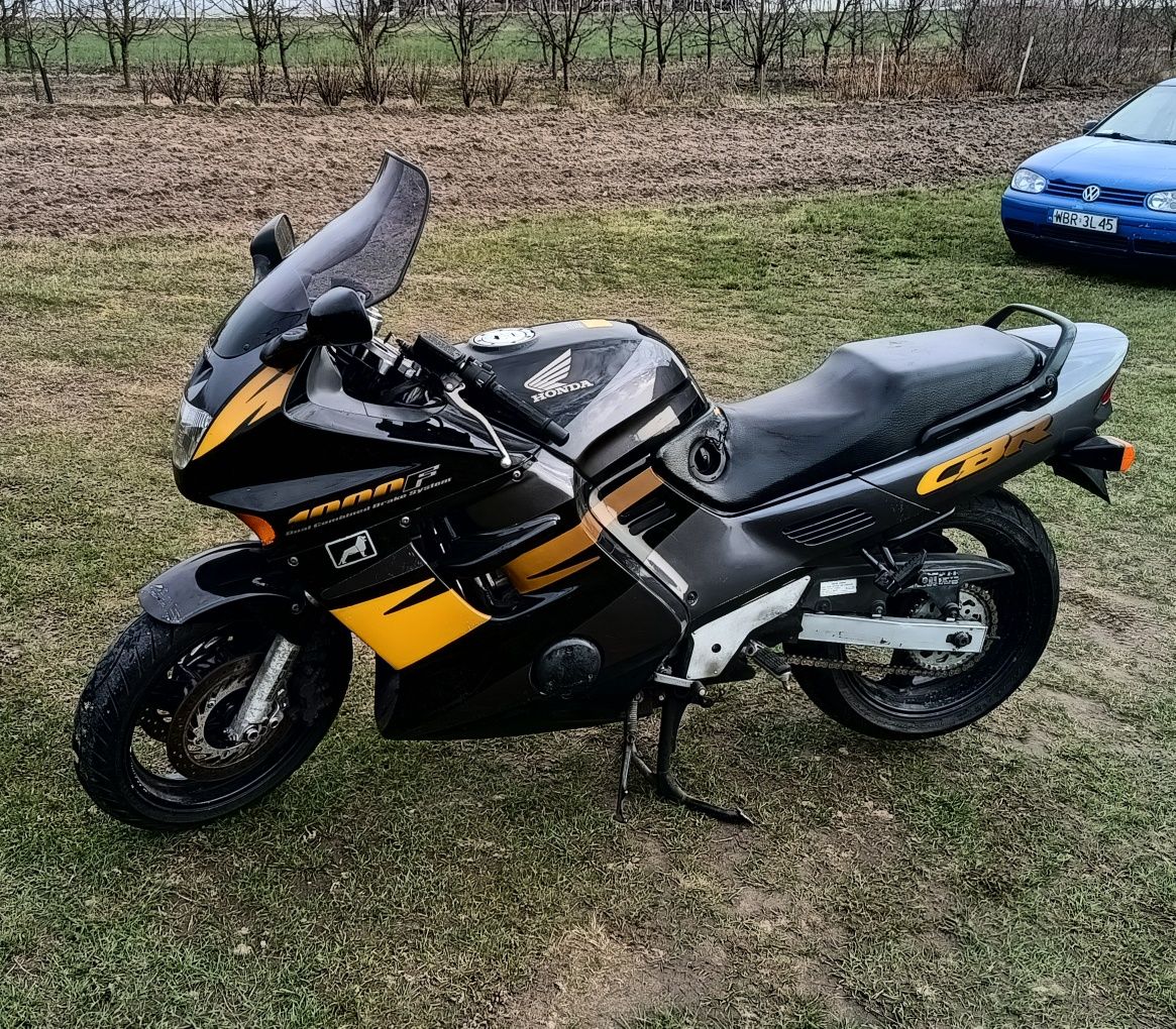 Honda CBR 100f SC 24