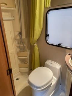 Autocaravana Challenger Genisis 2.4TD 140cv