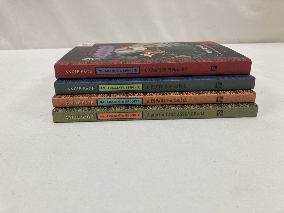 4 Livros Araminta Spookie