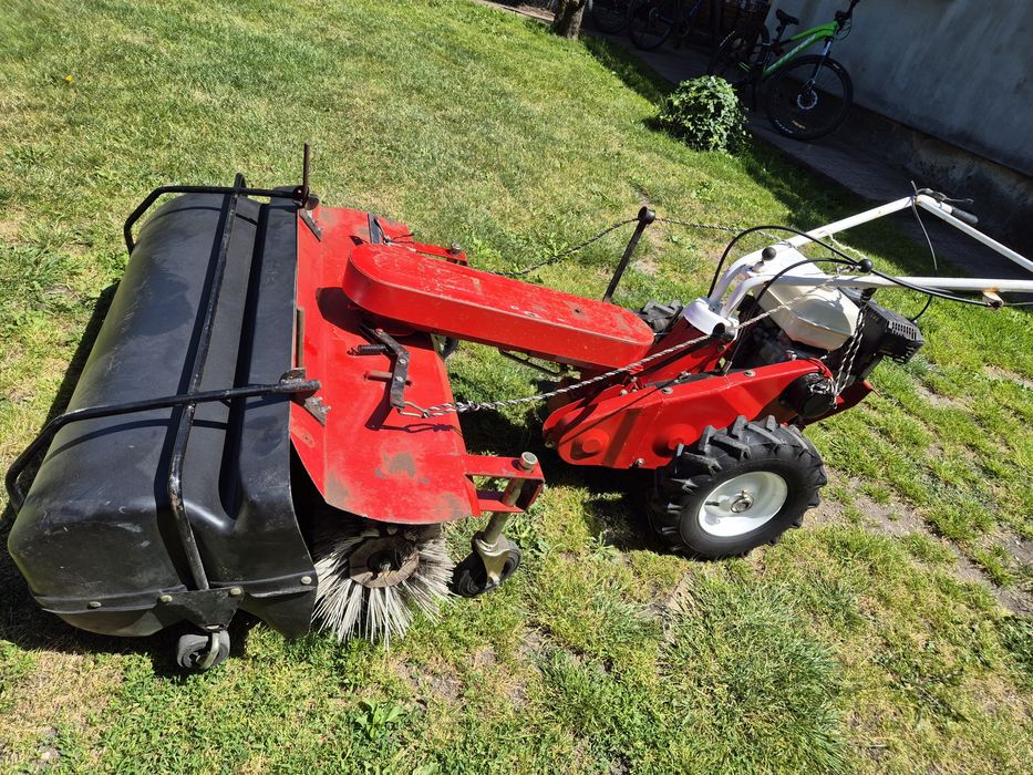 Zamiatarka Honda 5hp