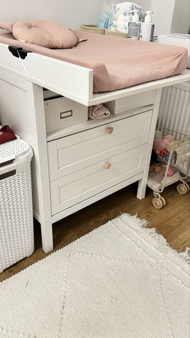 Przewijak z komoda dla niemowląt  IKEA SUNDVIK