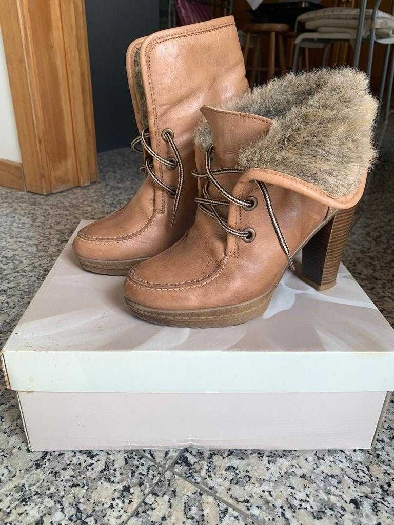 Botins Camel com Pêlo