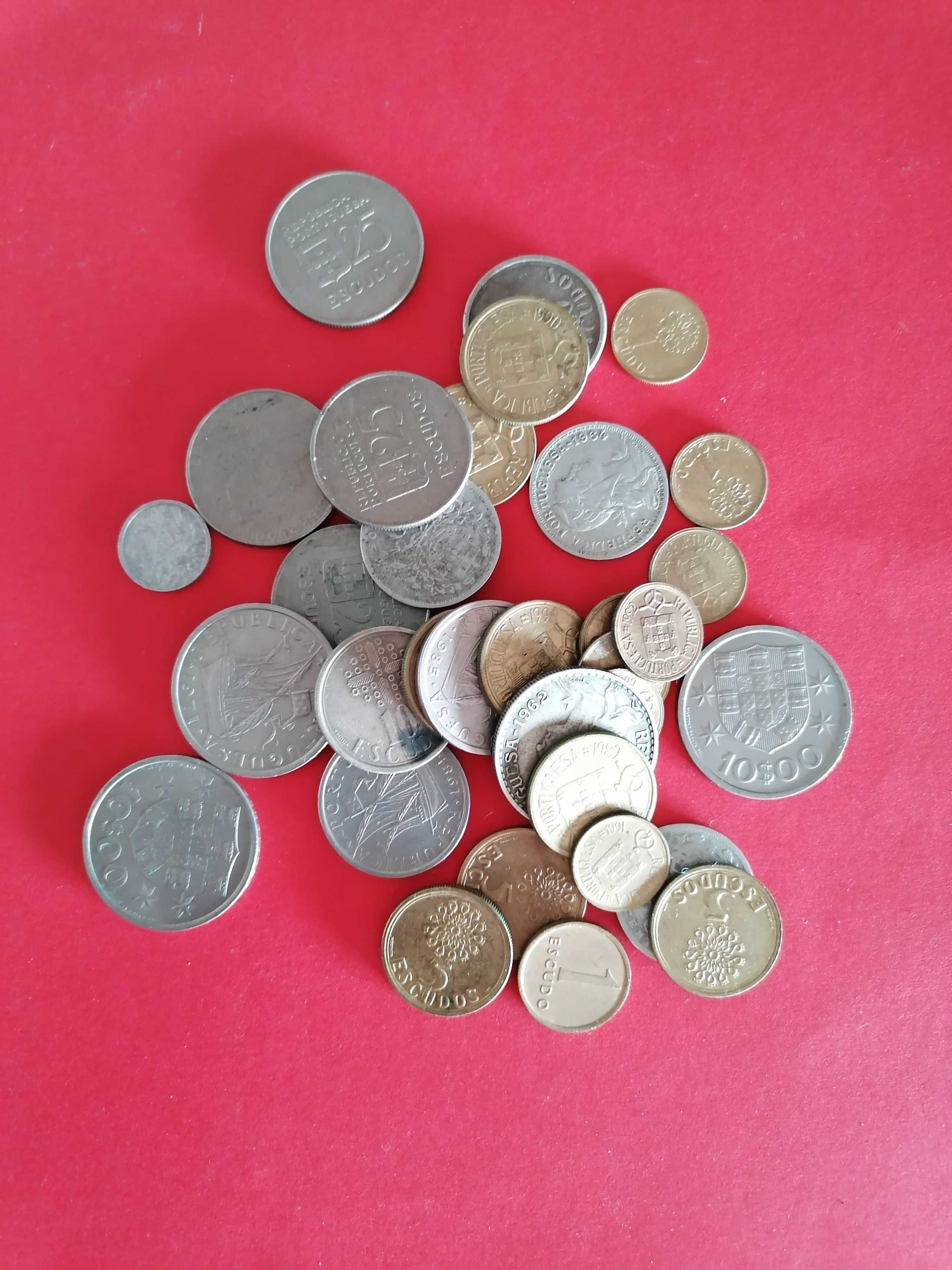 lote de moedas de escudo e centavos