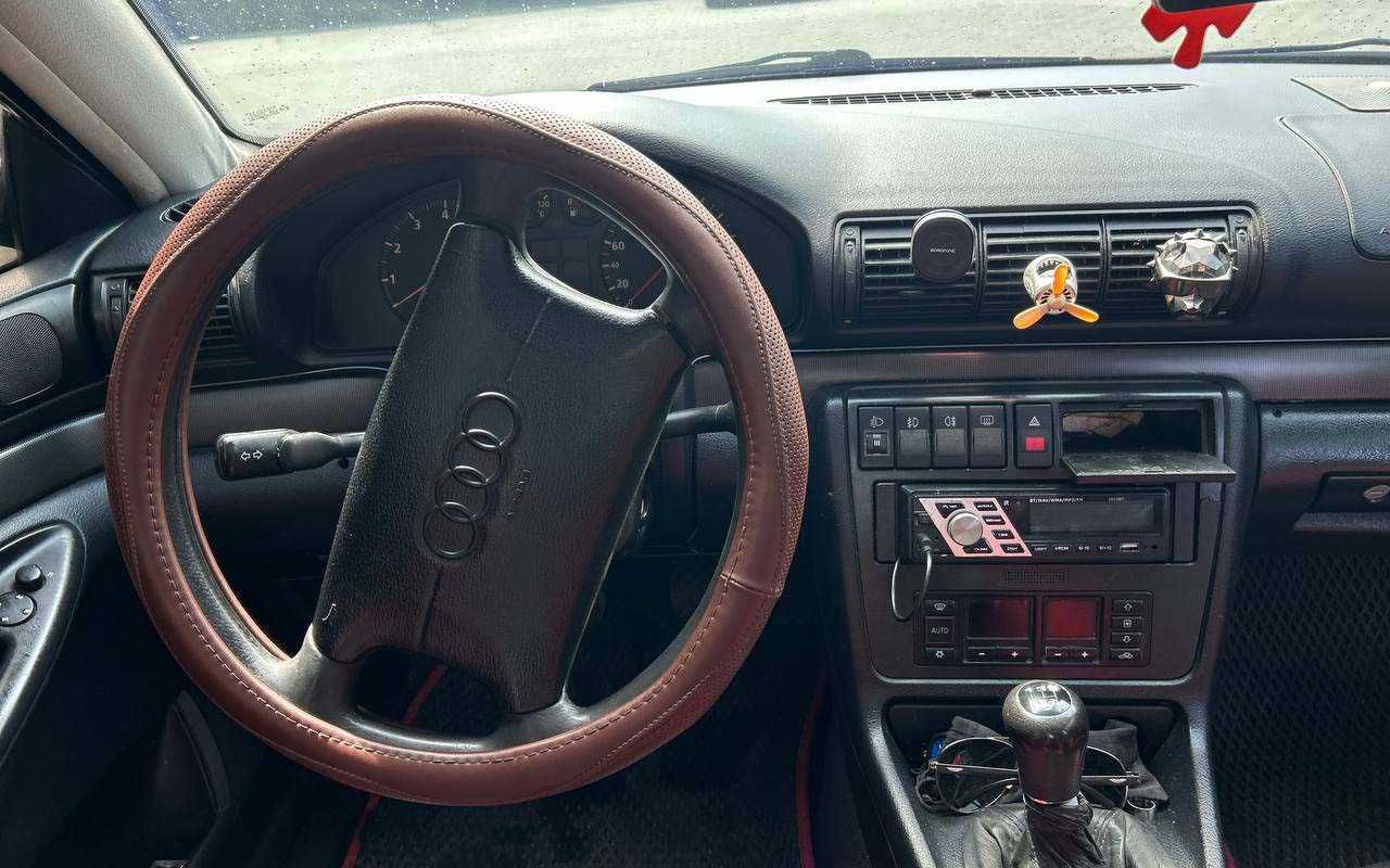 Audi A4 1997 року
