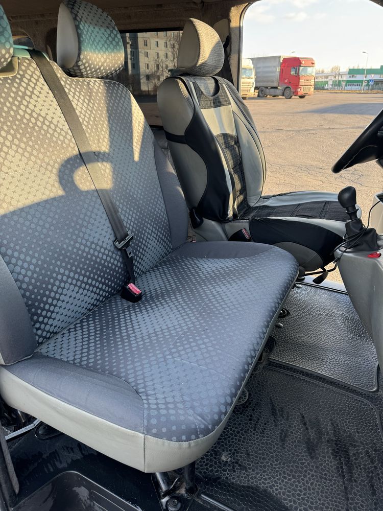 Renault trafic 2.0 dci