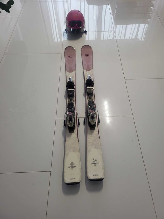 sprzedam komplet narciarski juniorski dziewczęcy narty gogle kask