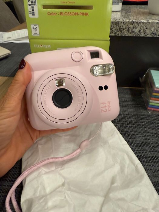 Máquina fotográfica instax mini 12