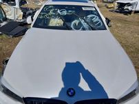 Капот BMW 530 2018 Перед.