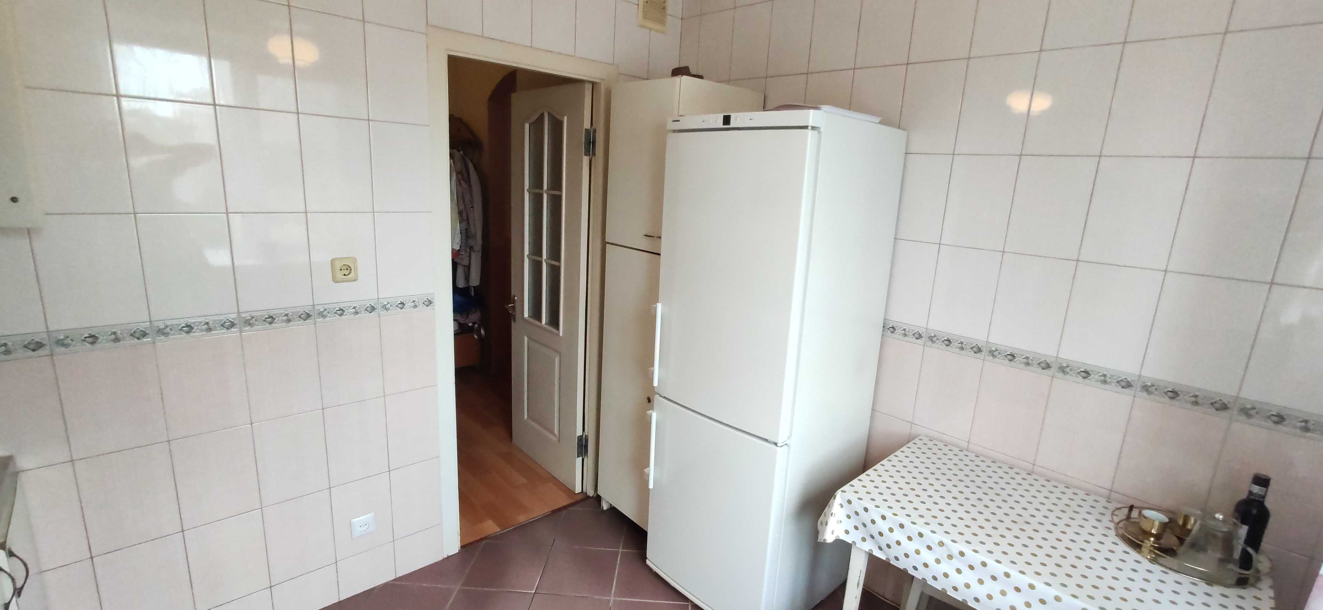 Продам 3-к. квартиру в Оболонському районі. Оболонський проспект 28в