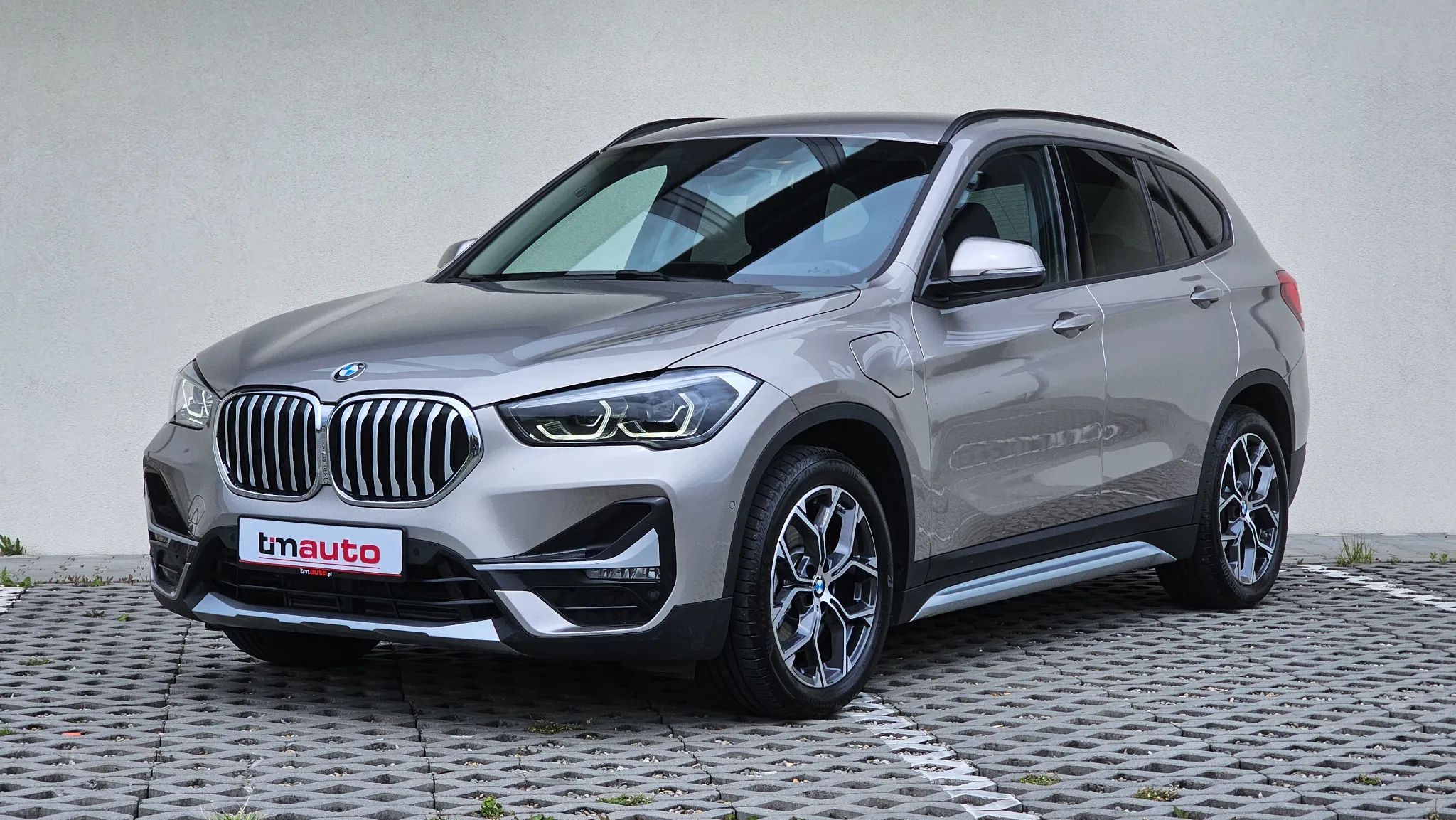 BMW X1 220 km, 4x4, AUTOMAT, X-LINE, I właściciel, Stan bardzo dobry