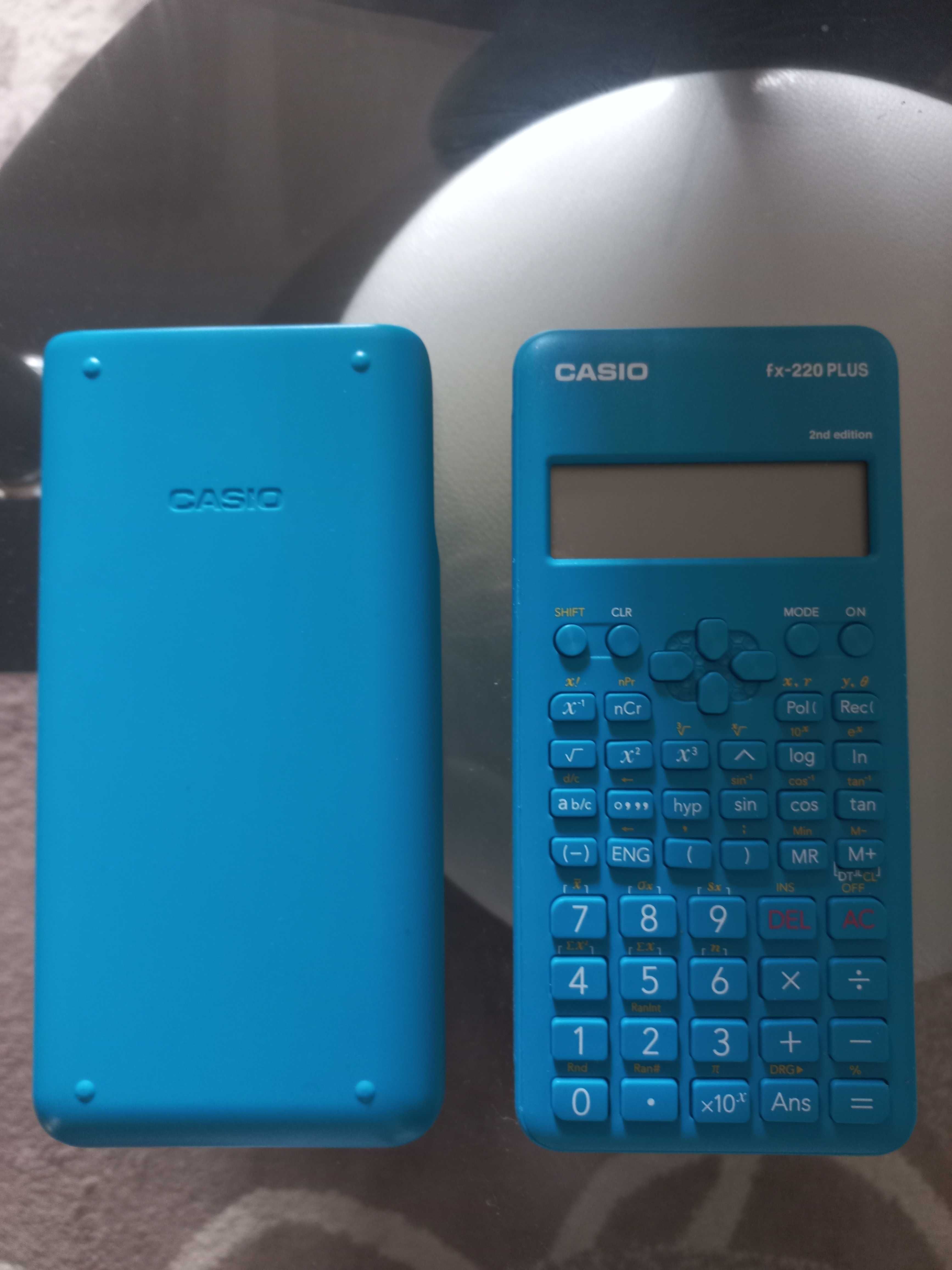 Calculadora Casio fx-220 plus