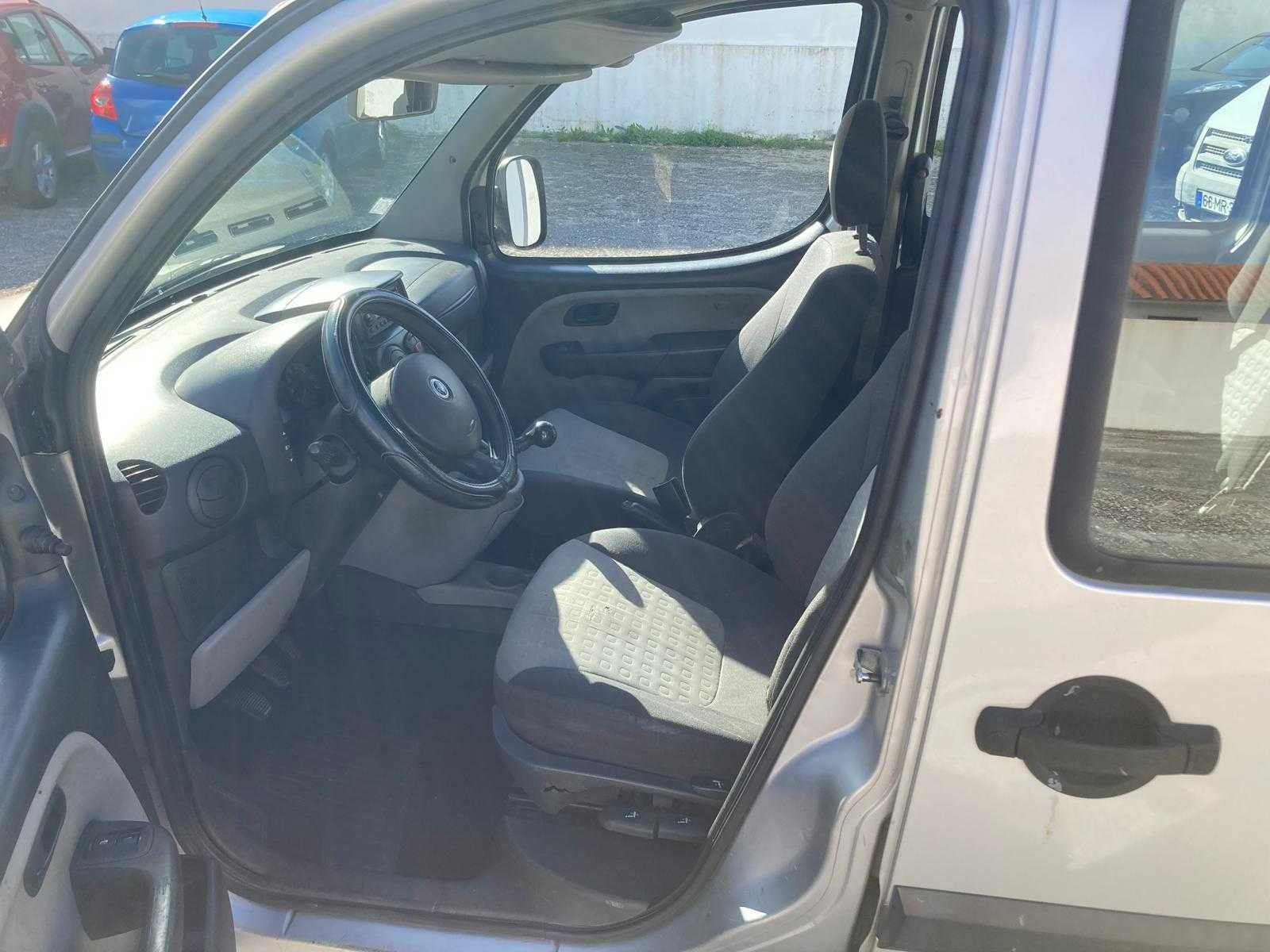 FIAT DOBLO 7 Lugares