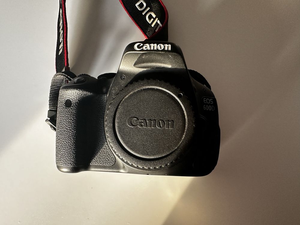 Canon EOS 600D + EFS 18-135mm