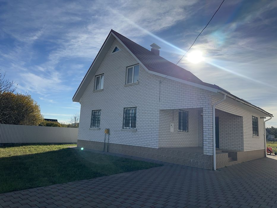 Будинок 200м2/20соток/ліс/школа/асвальтована дорога з ремонтом