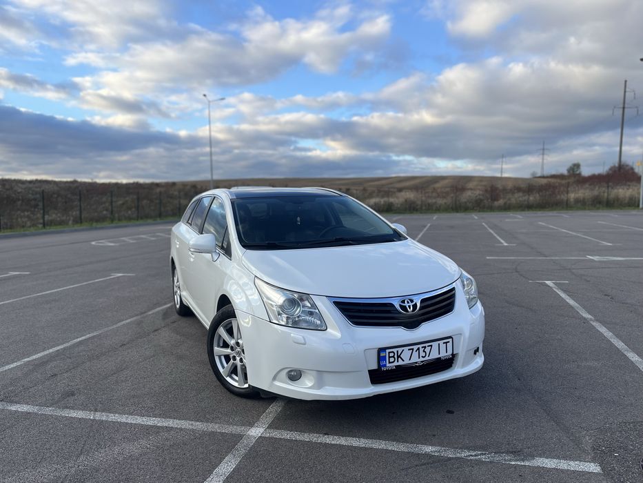 Тойота Авенсіс Т27