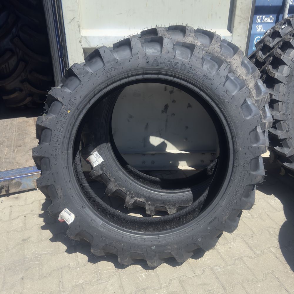 KOŁA 9.5R32 Ursus C330 ( 230/95R32 ) Alliance 350  bezdętkowe