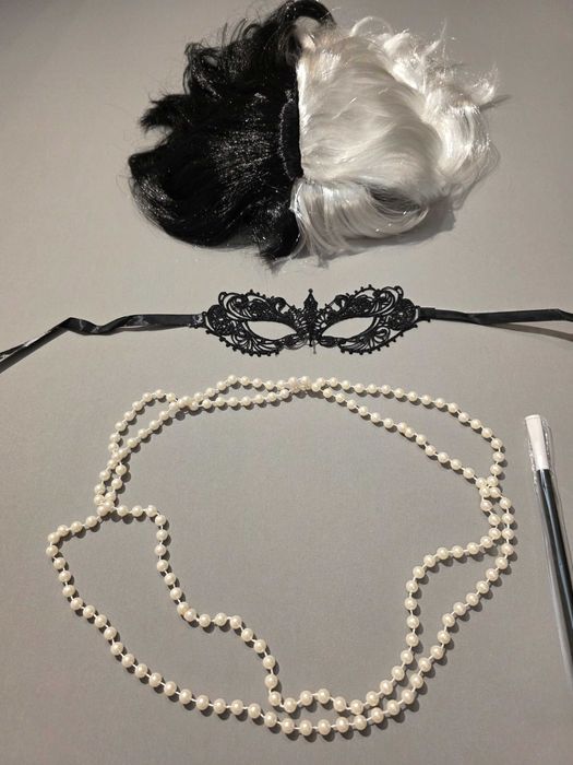 Cruella de mon zestaw peruka włosy rękawiczki cygaretka perły+ gratis