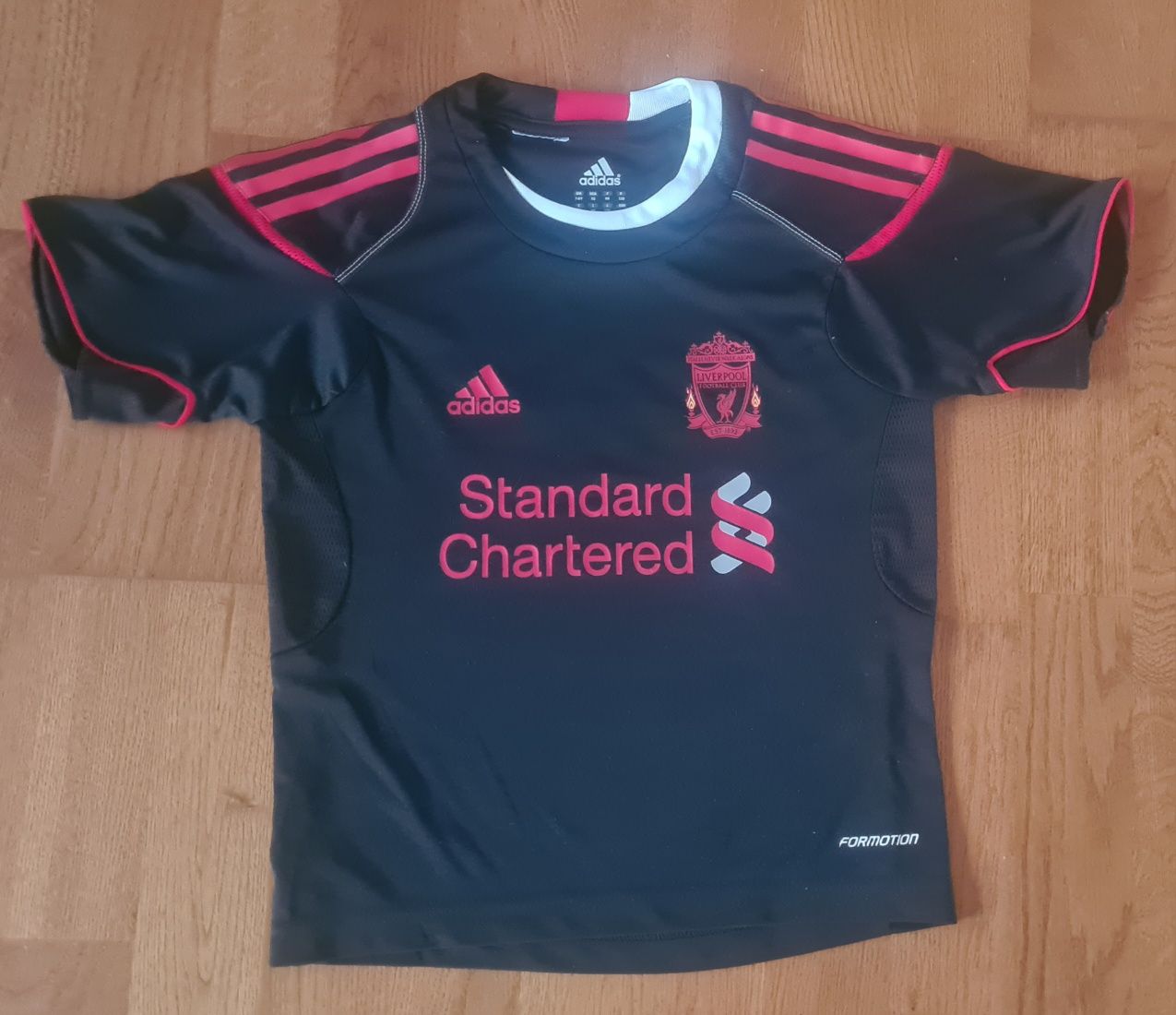 Sprzedam t-shirt sportpwy Adidas Liverpool roz 128