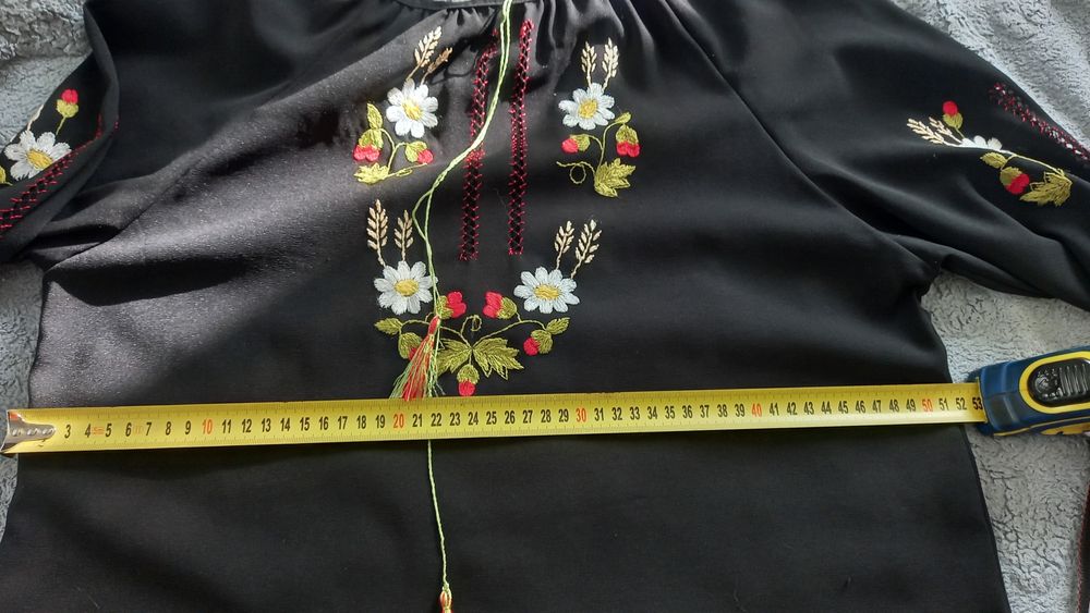 Вишиванка вишита сорочка жіноча чорна