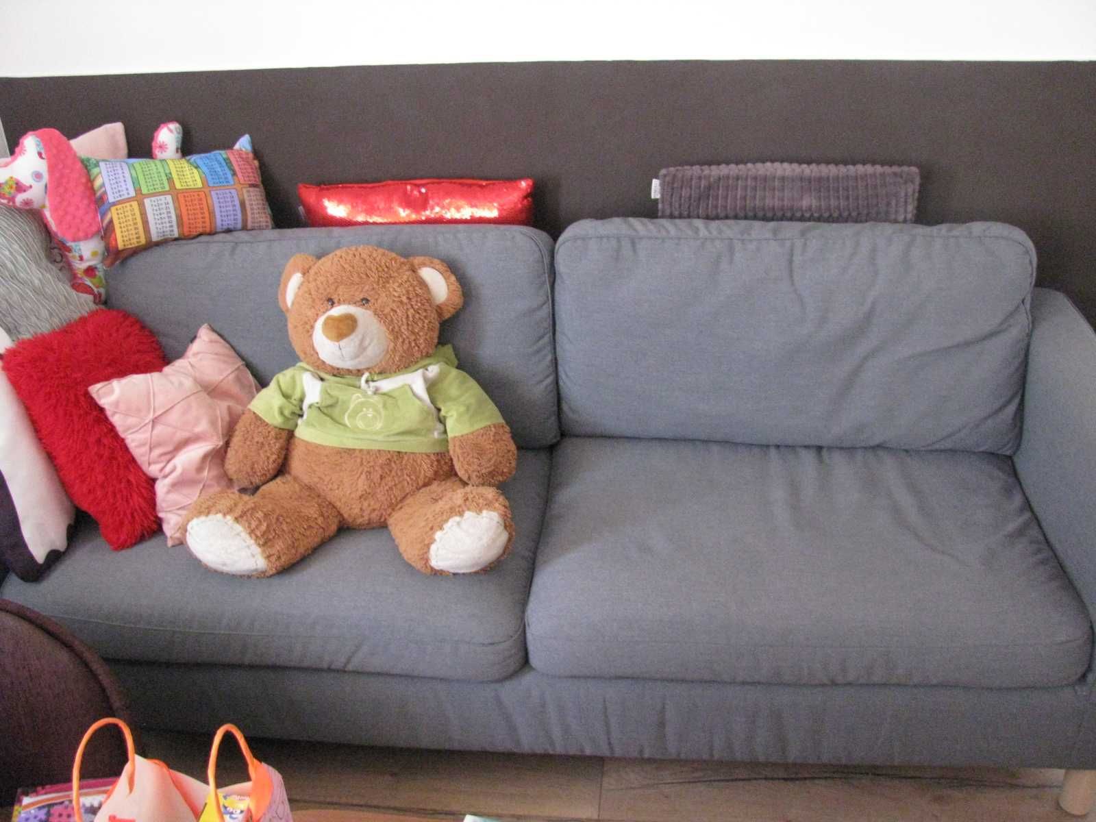 Sofa 3 osobowa na nóżkach z poduszkami IKEA