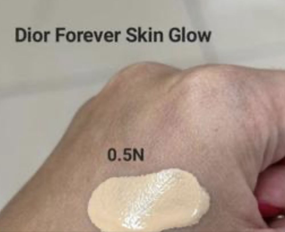 тональний Dior skin glow