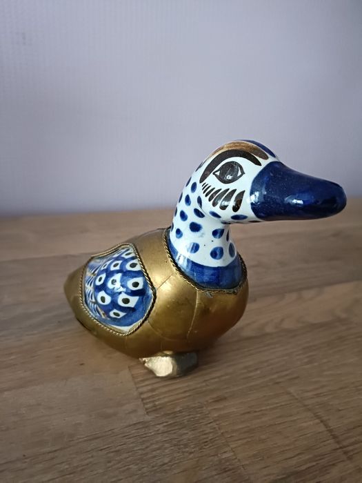 Mosiężno porcelanowa kaczka