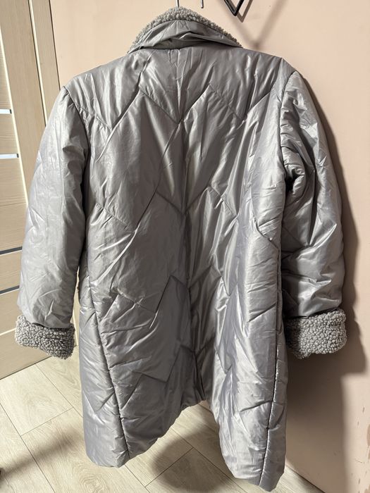 Куртка-пуховик жіноча