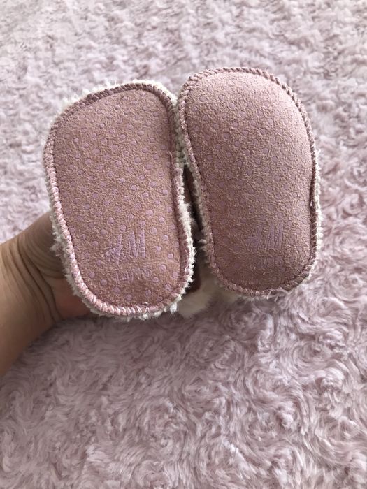 Botas tipo ugg bebe 14/15 novas