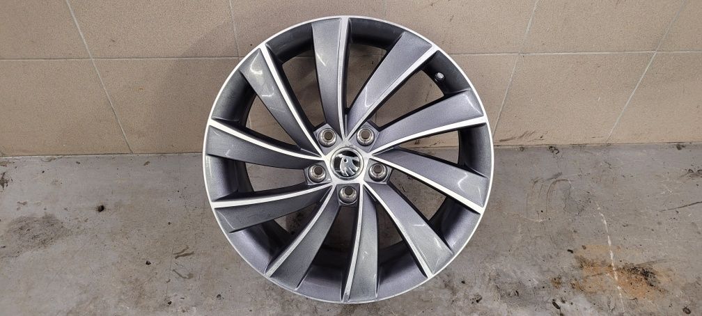 Felga Aluminiowa SKODA OE 5E0, 7,5J×18H2 ET51 5×112 IDEALNA