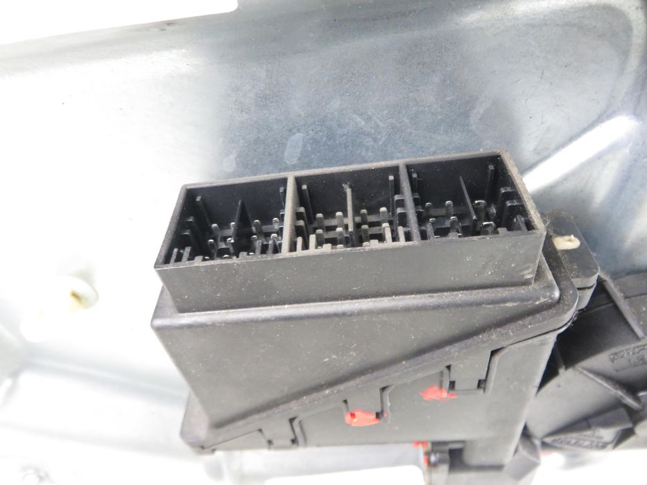 Podnośnik Szyby Lewy Przedni Skoda Fabia I Combi (6y5)