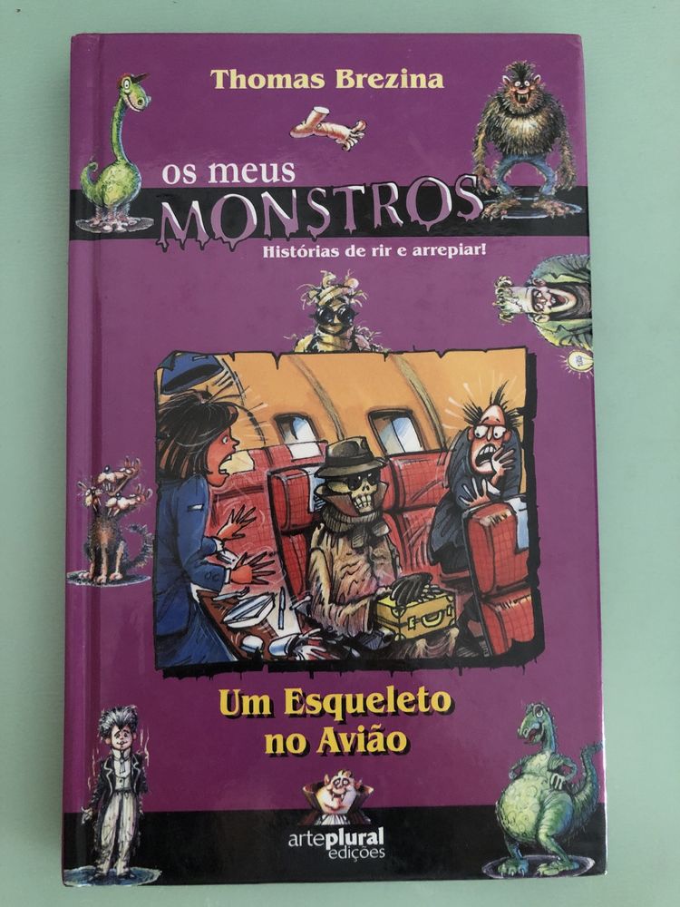 Os meus monstros um esqueleto no avião