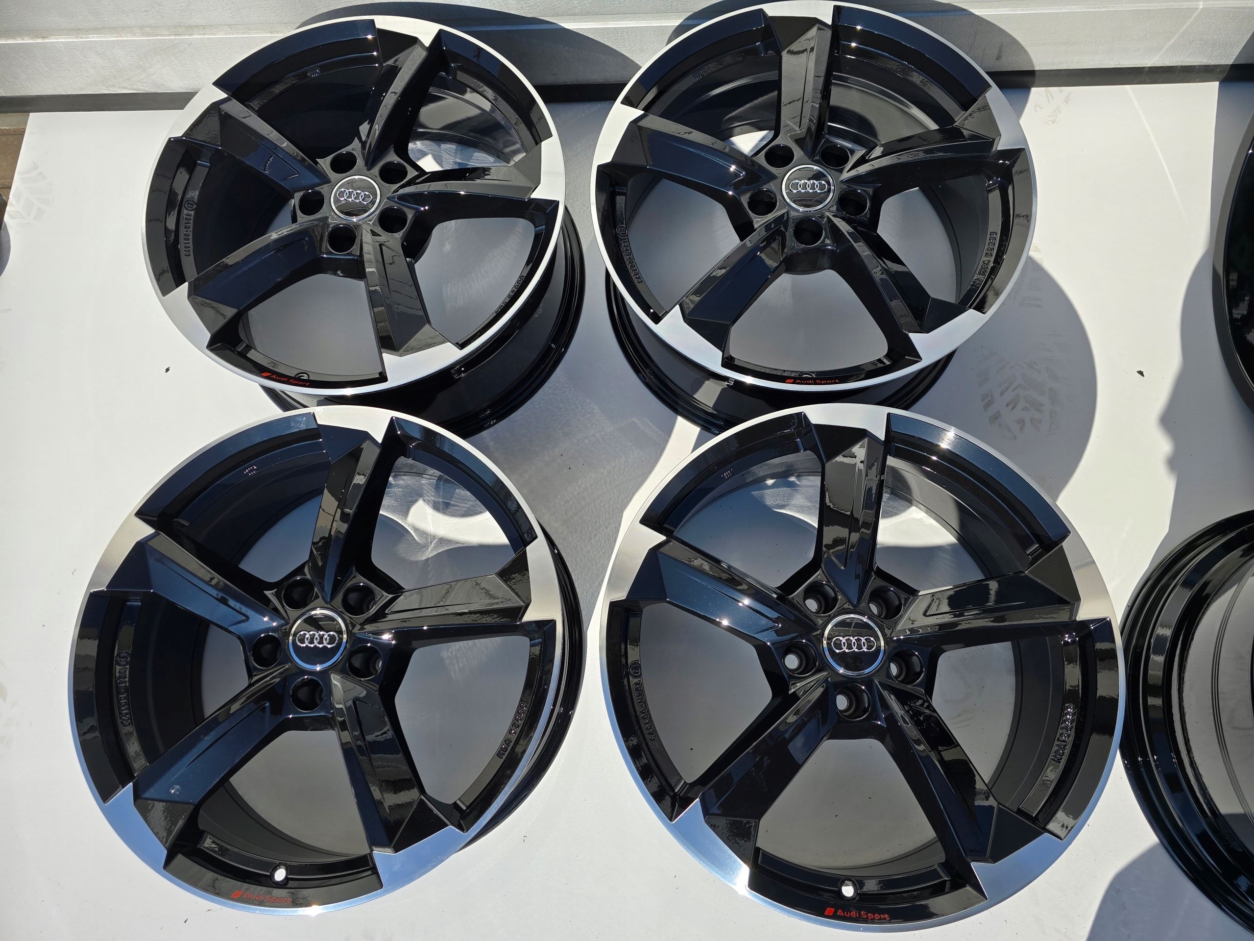 Audi A6 C7 C8 A7 A4 B8 B9 Q5 5x112 19'' ET32 8J 4X