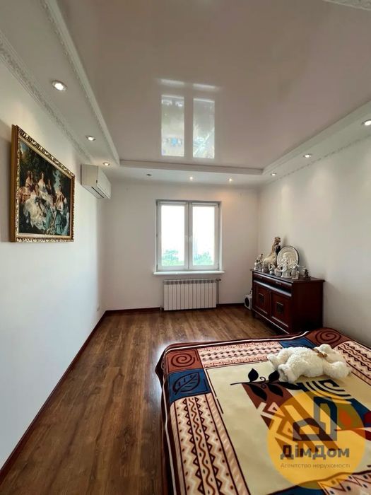 ГЕНЕРАТОР! Продаж 3к квартира вулиця Урлівська 30. БЕЗ КОМІСІЇ