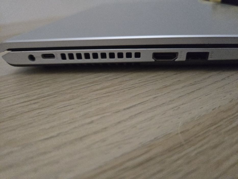 Portátil Asus M515ua