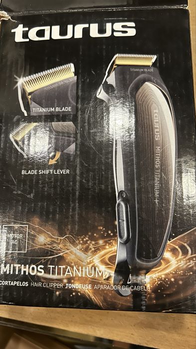 Maquina de cortar cabelo Taurus mithos