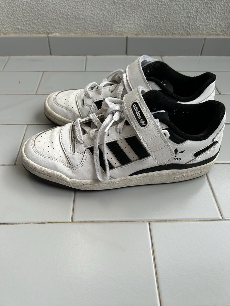 Adidas Forum Low Pretos C/velcro Tamanho 43 1/3
