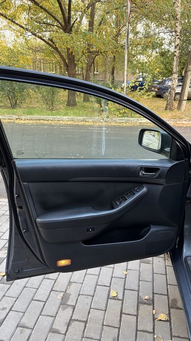 Toyota Avensis 2.0 дізель