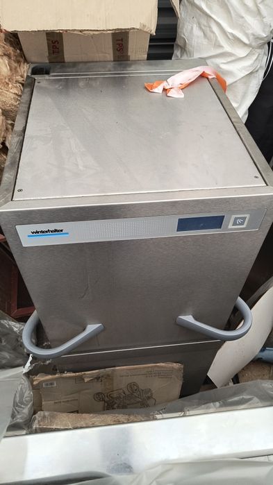Zmywarka gastronomiczna kapturowa Winterhalter PT-M