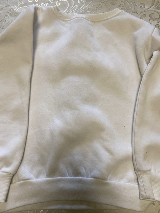 Свитшот женский.Fendi оригинал.Идеальное состояние.