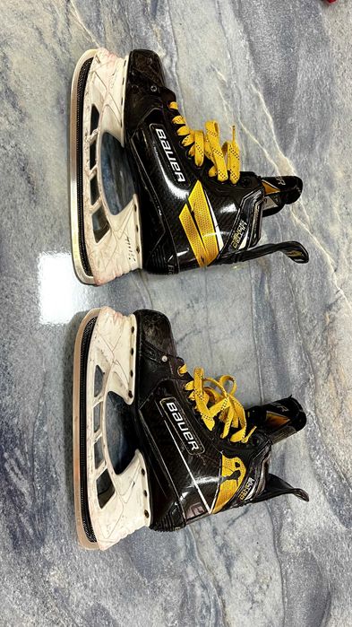 Хоккейные коньки Bauer
