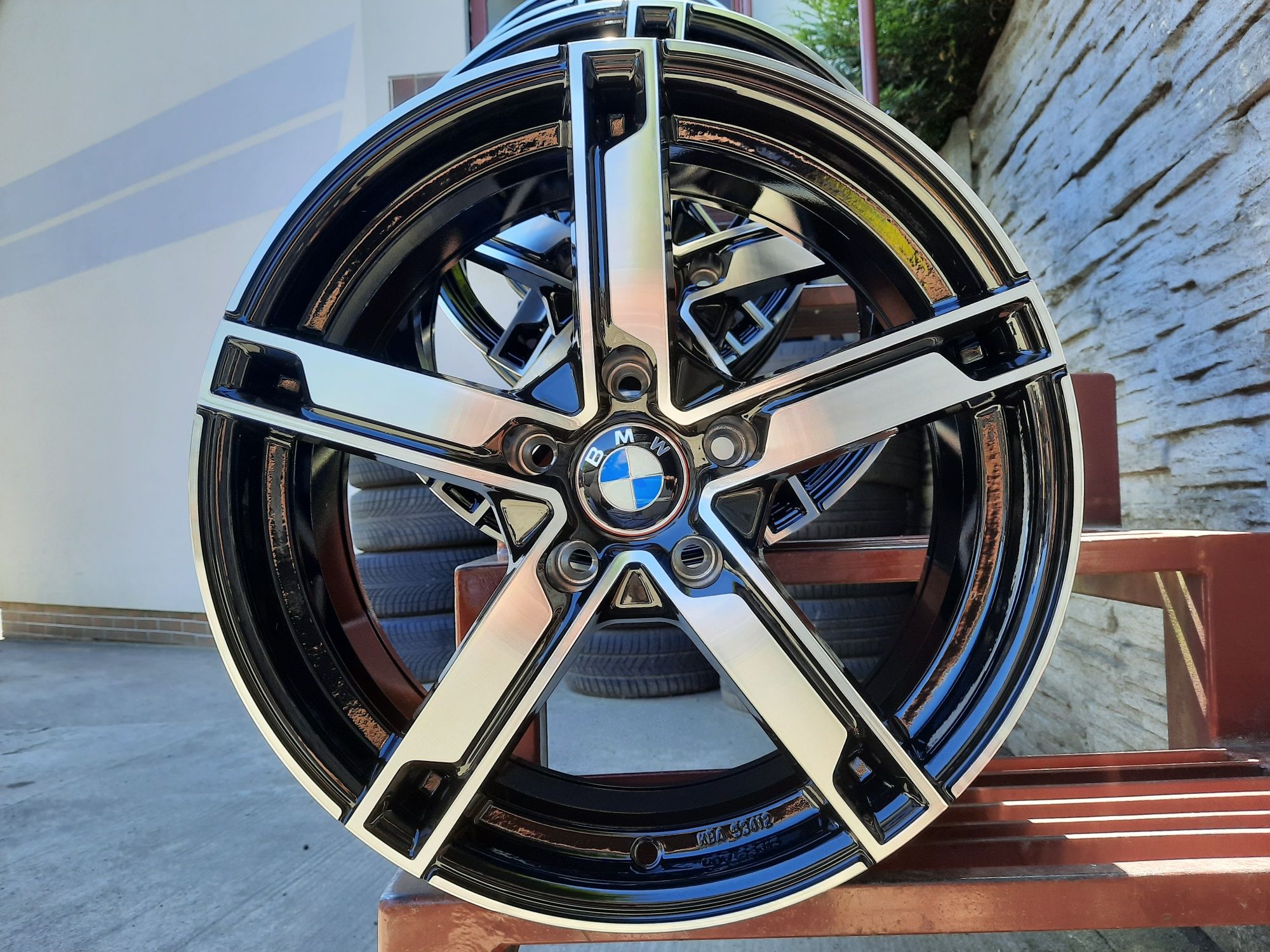 Alufelgi 18 BMW 5x120 3 5 X1 X3 F30 F25 F10 E90 E84 E83 E46 E91 MAM W4