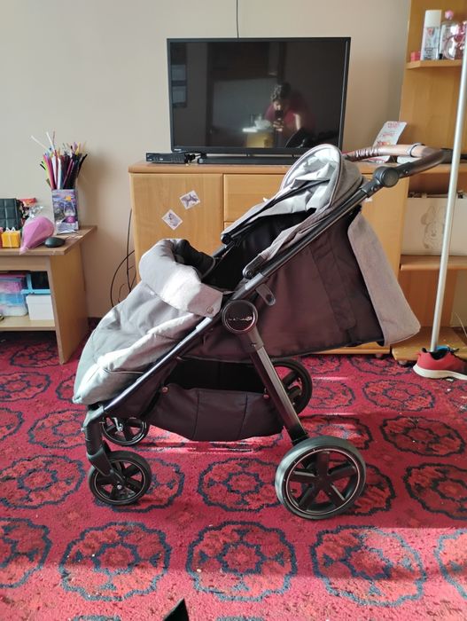 Sprzedam spacerówkę baby design look air