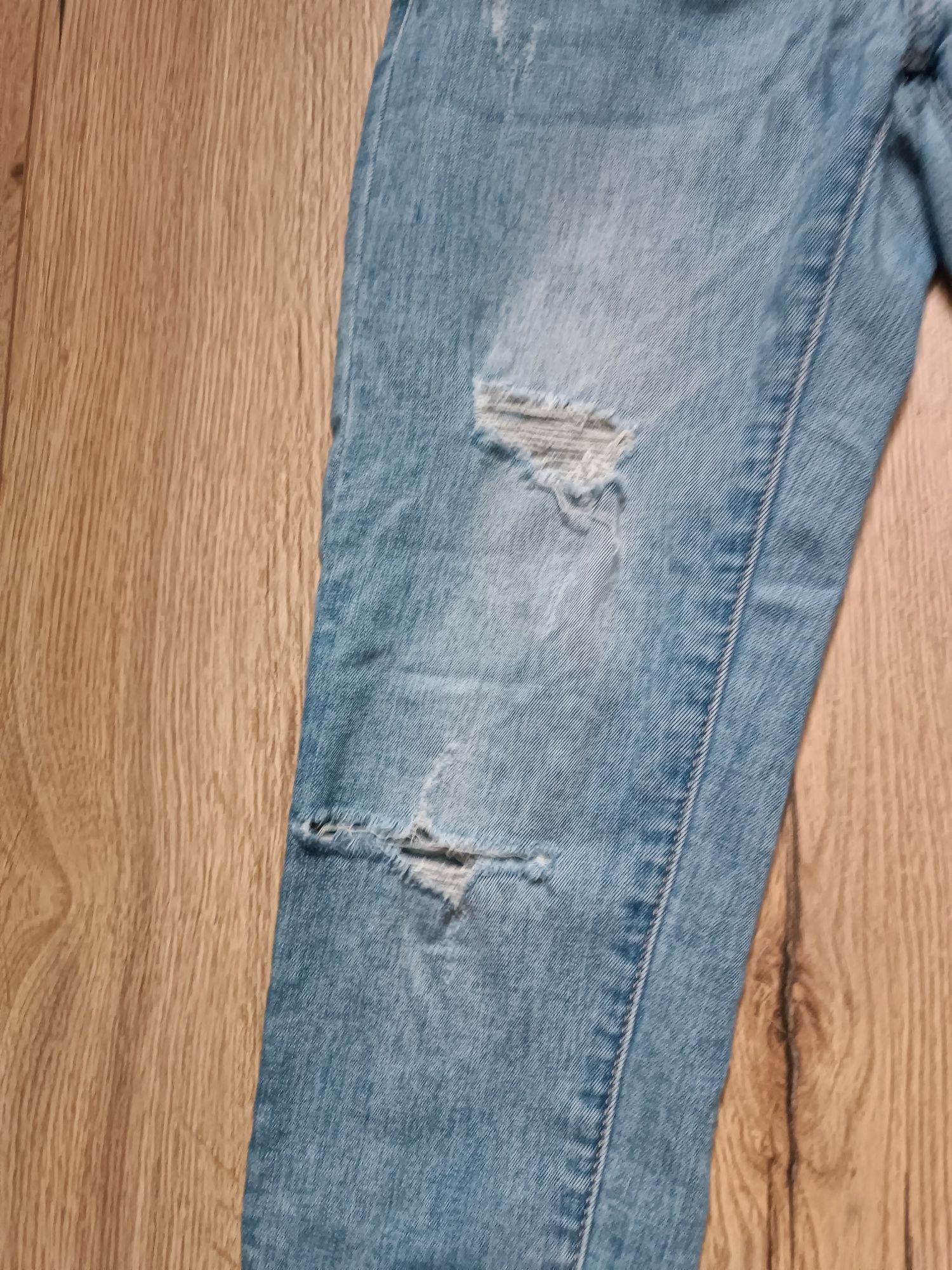Używane spodnie jeansowe rozmiar S